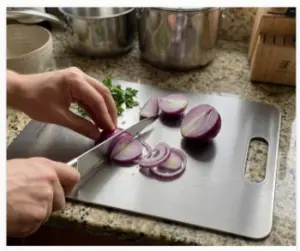 Vanotium Cutting Board Use